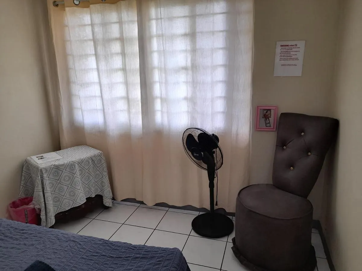 Camelia Rooms Kingston Séjour chez l'habitant